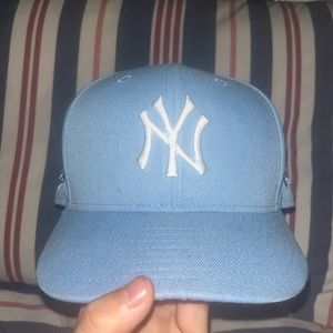 NY Yankees Baby Blue Pink Brim Cotton Candy / Fitted 7 1/4 / New Era 59FIFTY